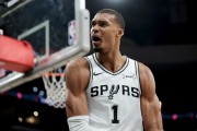 九游官网-文班打破NBA年龄成长规律！多项数据炸裂：若夺冠超越同期乔詹